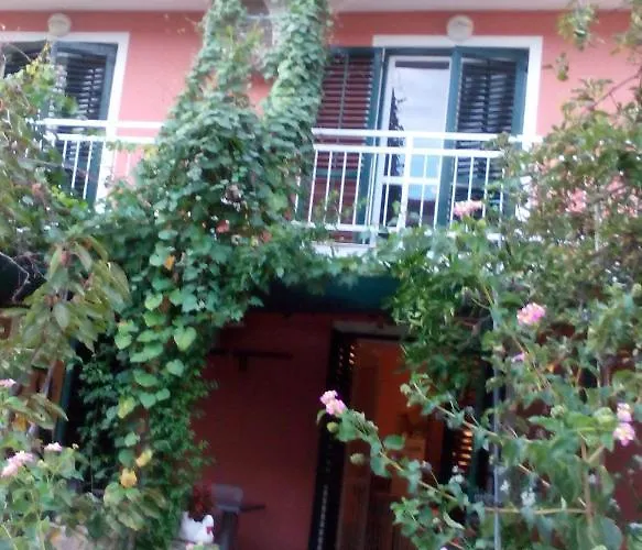 With Parking Space Orebic, Peljesac - 15086 * أوروبيتش